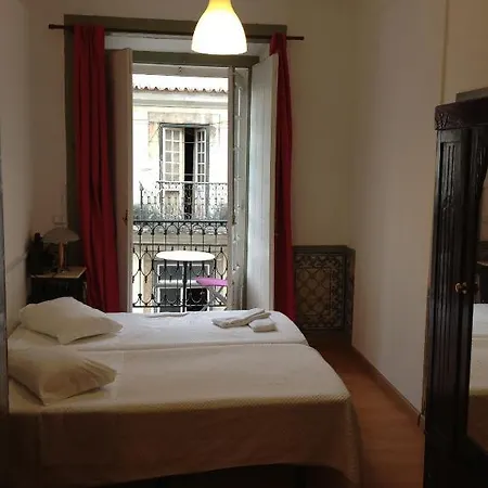 招待所 New Aljubarrota Lisboa